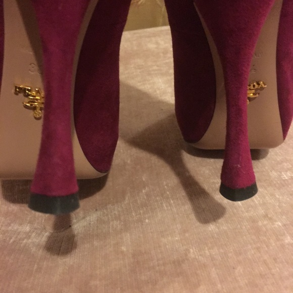 Prada Magenta Suede Platform Pumps - Picture 4 of 8